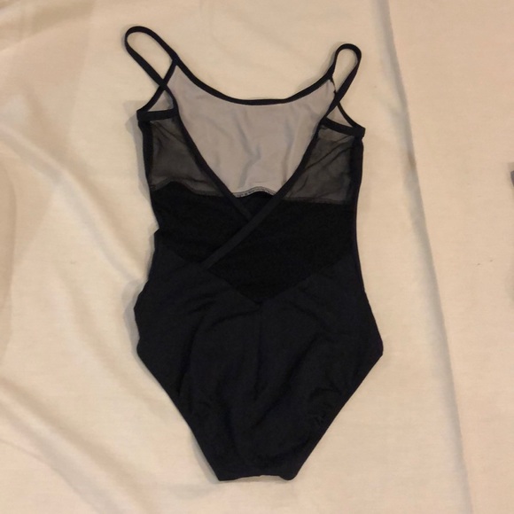 Black leotard with mesh V cut back - Picture 2 of 3